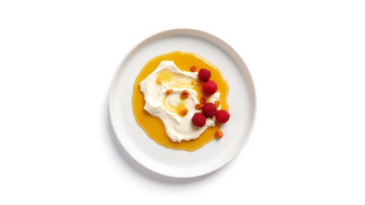 Quark with Honey and Red Fruits