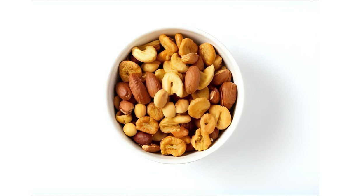 Bakje zoutjes en nootjes