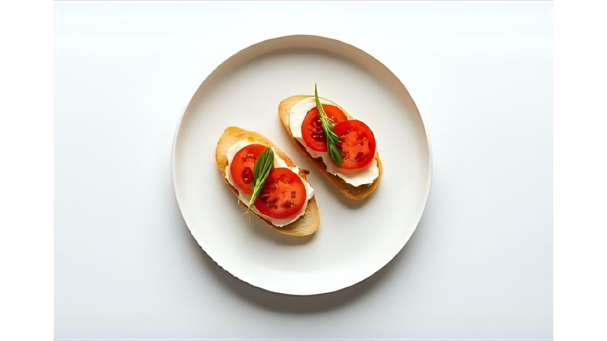 Canape caprese