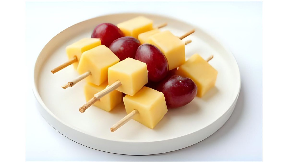 Kaasspiesjes met druiven